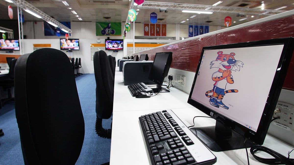 Gallup survey shows it's a mixed bag for fully remote workers