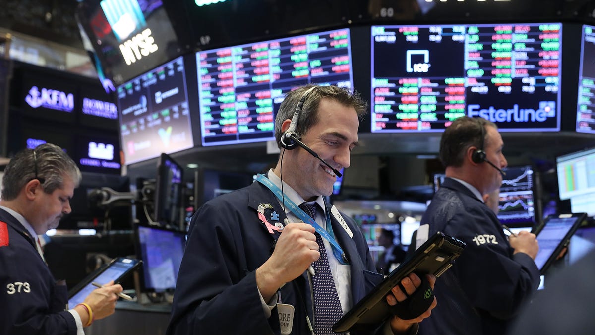 The Dow soars 600 points as inflation cools and banking earnings slay