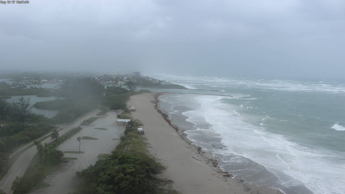 Hurricane Irma: Webcams show the storm moving up Florida's west coast