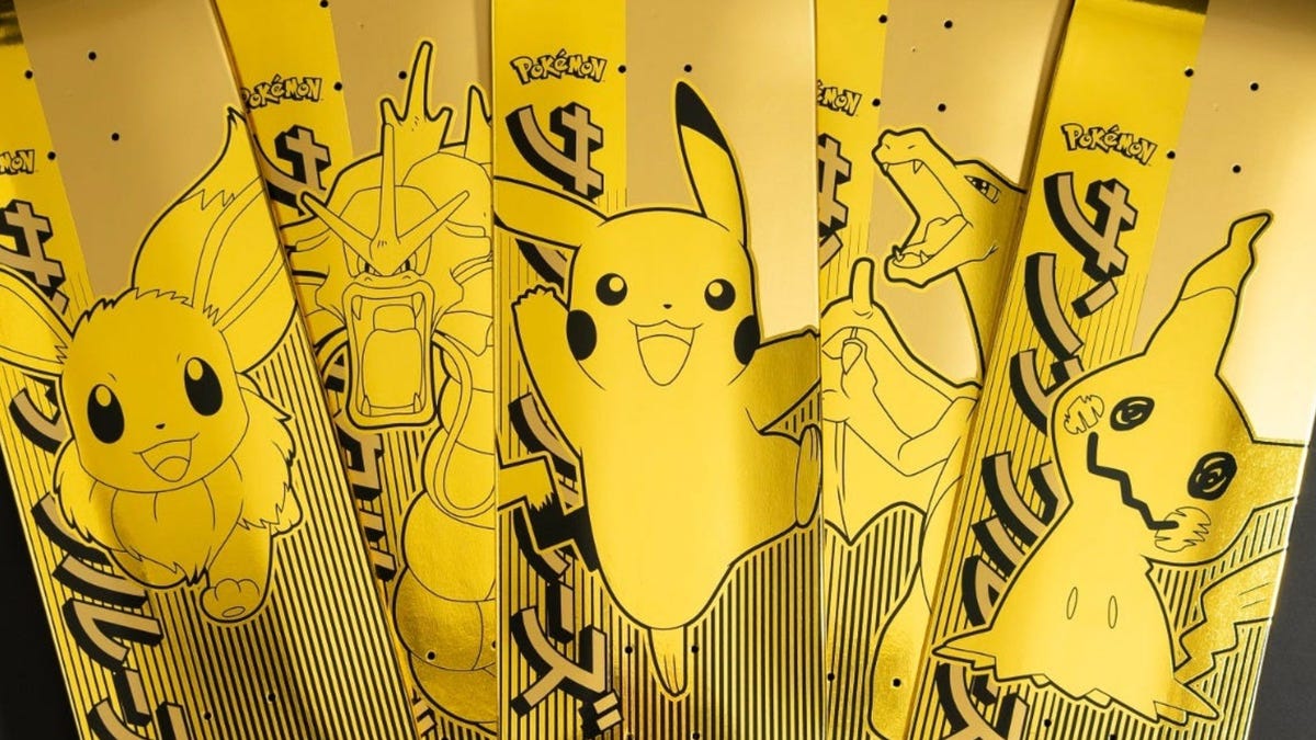 Santa Cruz x Pokemon Eevee Deck Gold Foil (2023) - Sk8 Collector