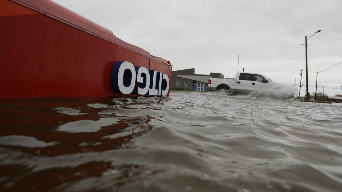 hurricane-harvey-banning-price-gouging-is-bad-economics