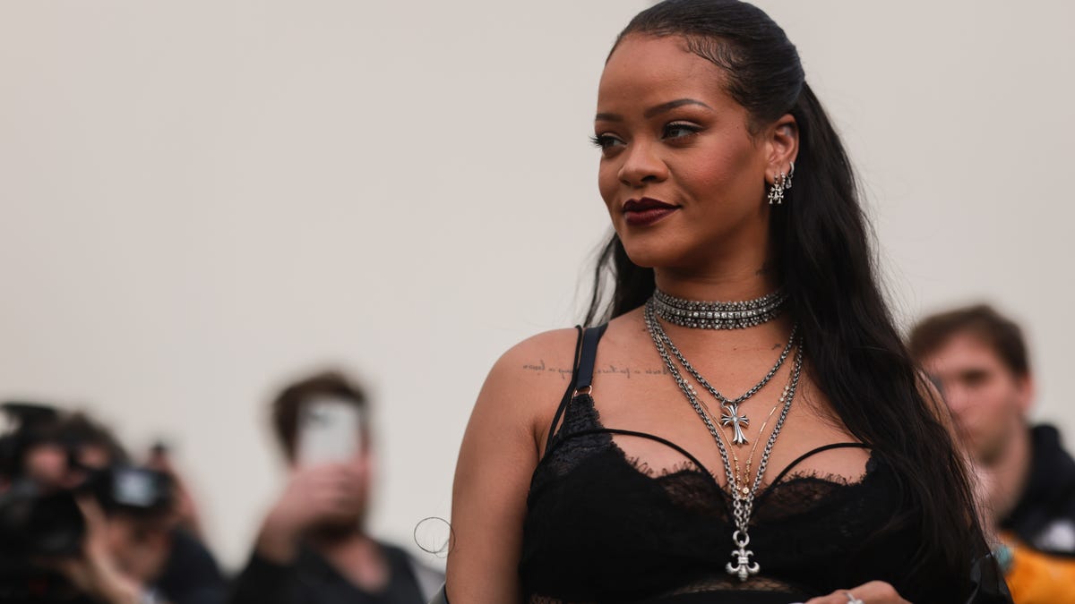 Making of a Billionaire: Rihanna Considering IPO of XFenty Lingerie Brand