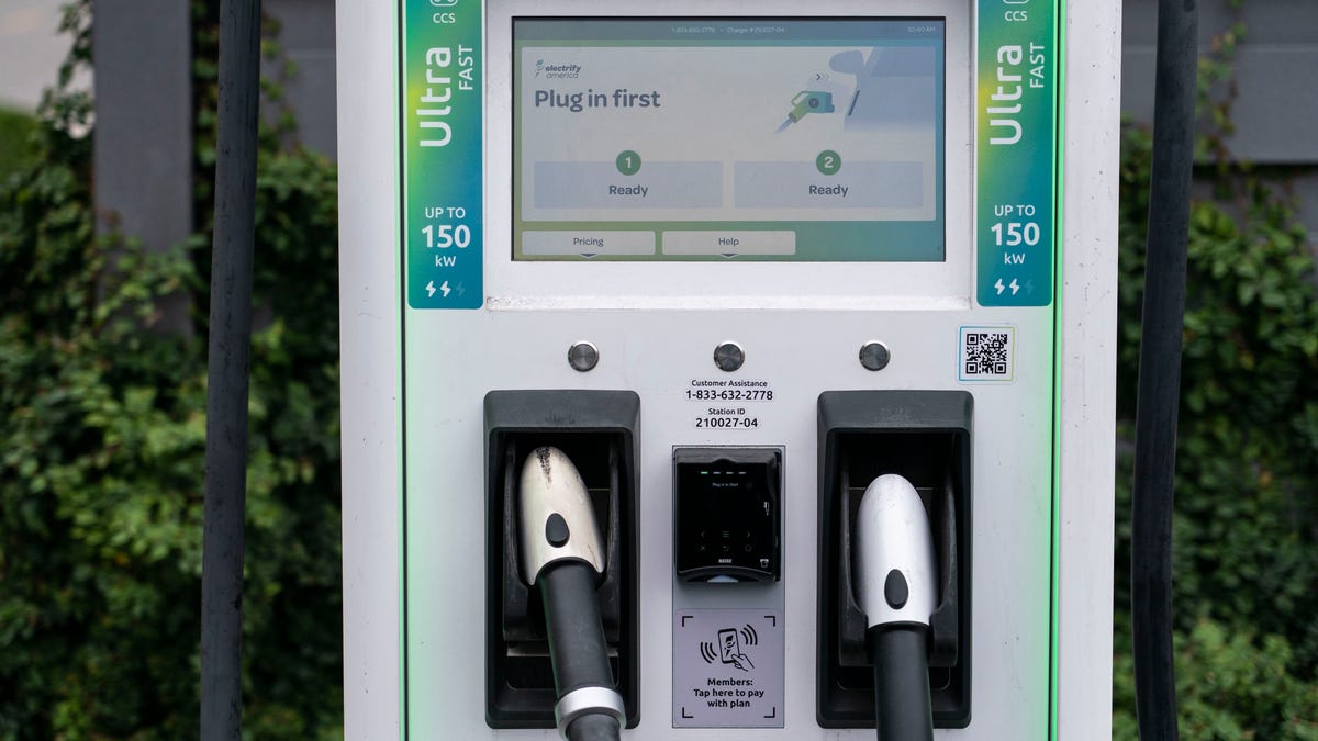 Hyundai, Kia electric vehicles to use Tesla's NACS charging ports ...