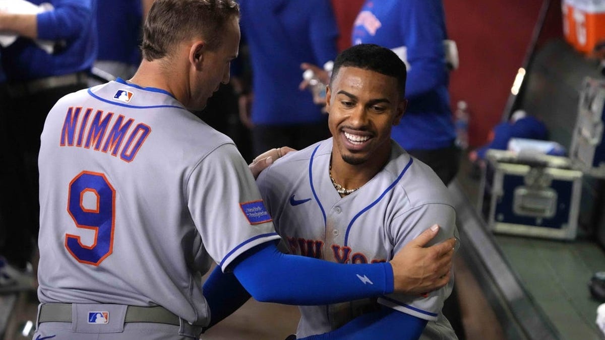 April 23, 2022:Francisco Lindor (12) of the New York Mets gets a single in  the of the 8th inning between the New York Mets and the Arizona  Diamondbacks at Case Field in