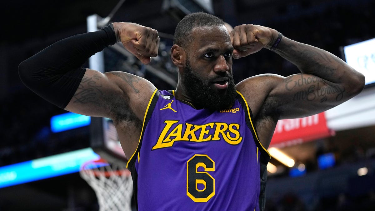 LeBron James isn't retiring, don't listen to the Lakers' star