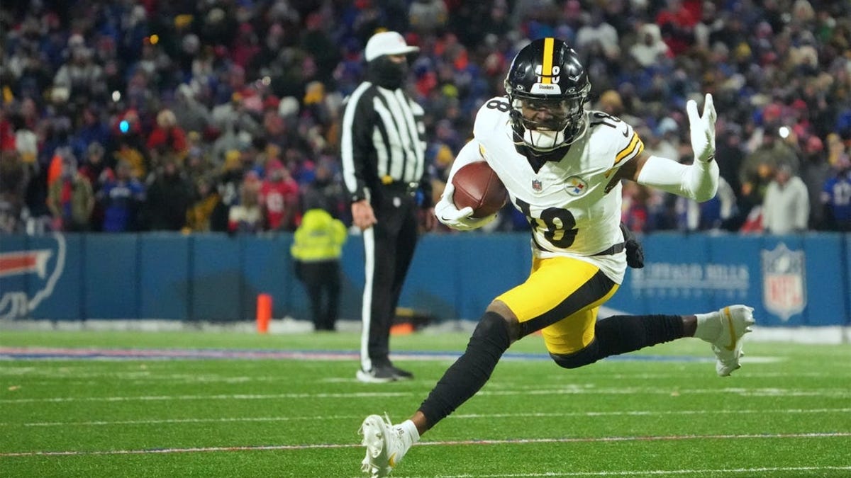 Reports: Steelers Deal WR Diontae Johnson To Panthers