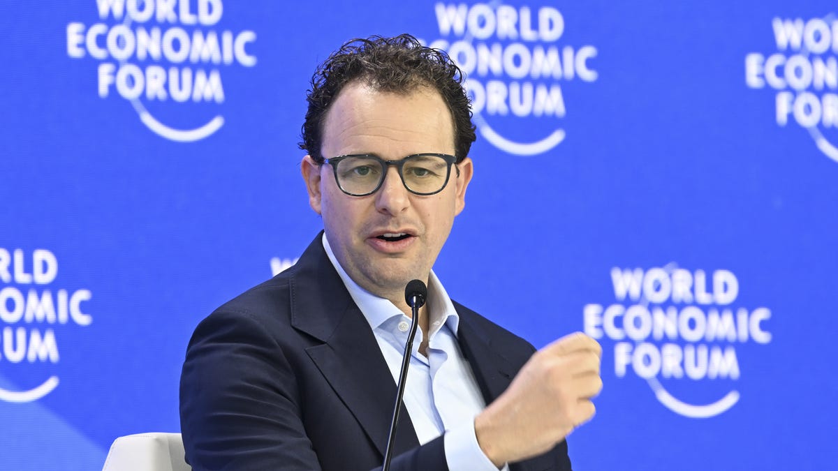 Anthropic's CEO has a problem with the GOP's push to stop states from regulating AI