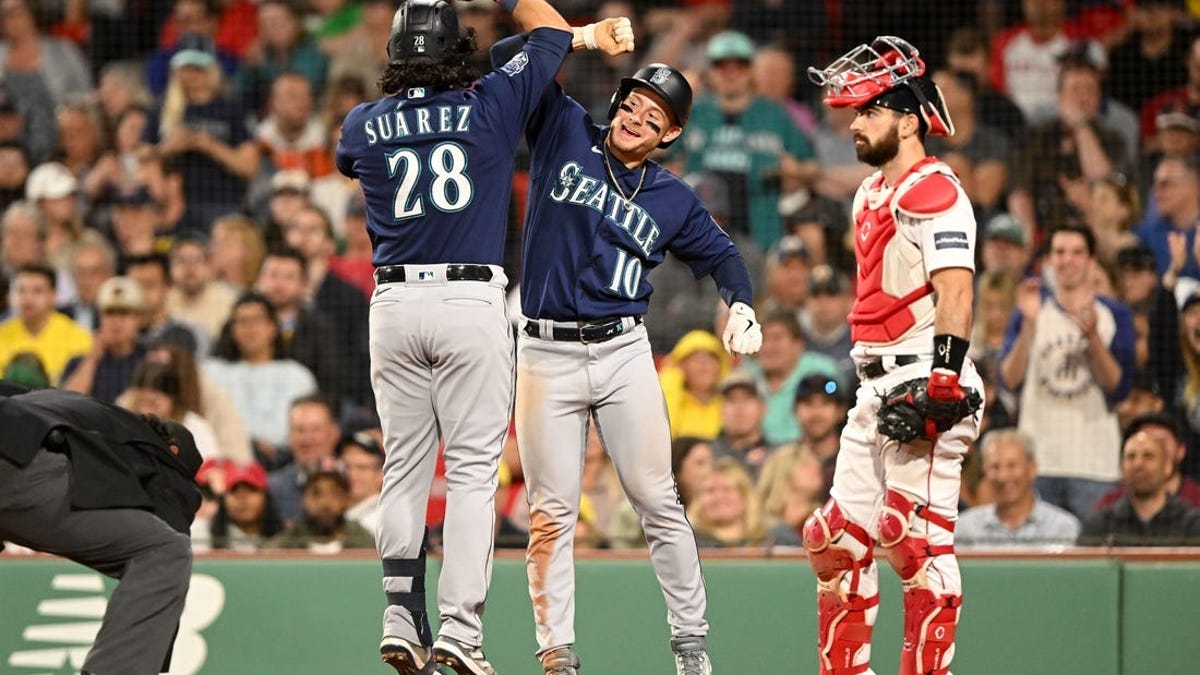 Eugenio Suarez received an A grade for his season with the Mariners