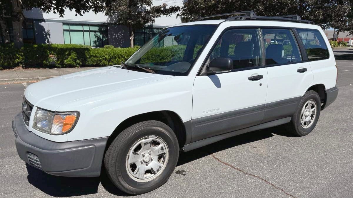 At ,000, Could You See This 00 Subaru Forester For The Trees?