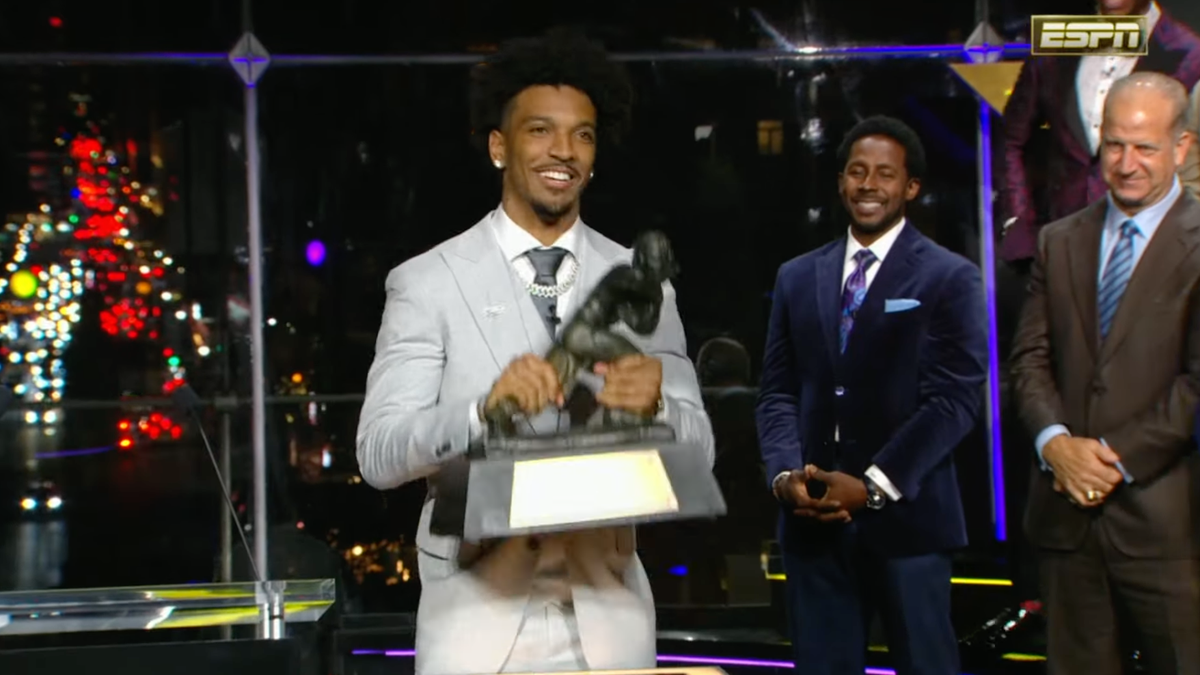 LSU’s Jayden Daniels’ eye-popping stats win him Heisman