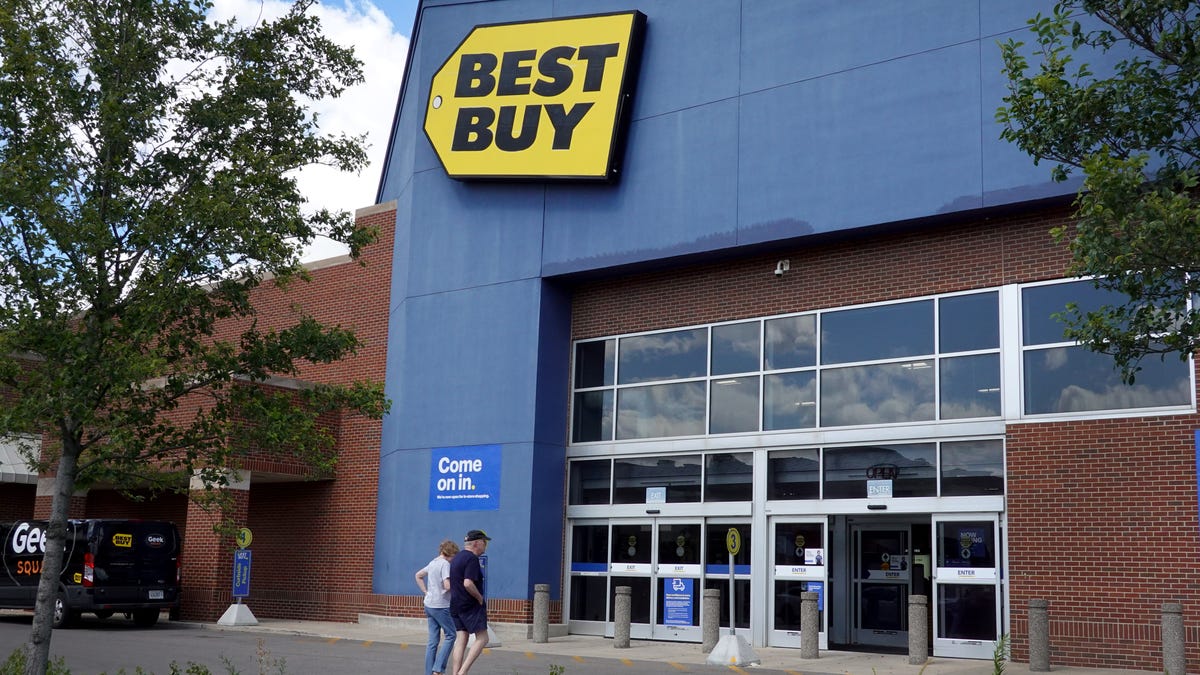 Best Buy joins Amazon and Walmart in the influencer game