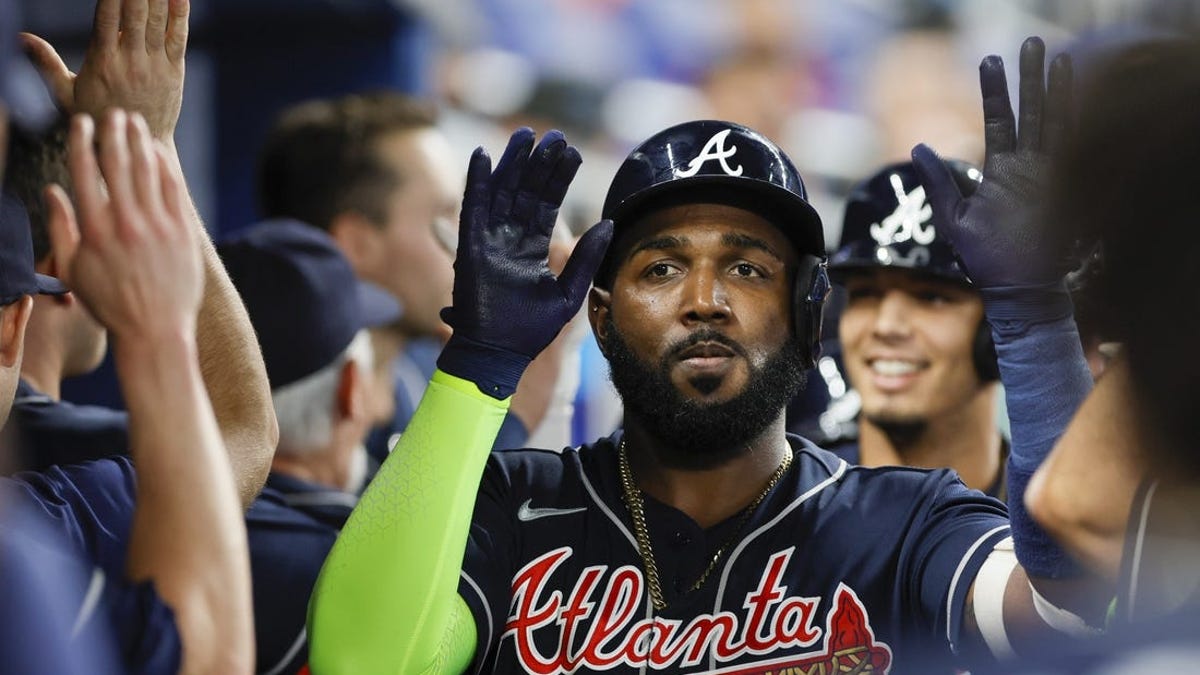 Ozuna hits 2 HRs in Braves' offensive show, beat Marlins 6-3