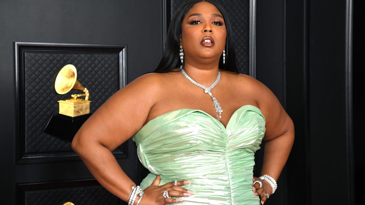 Haters Eat Your Heart Out, Lizzo Met Her Weight Goal #Lizzo