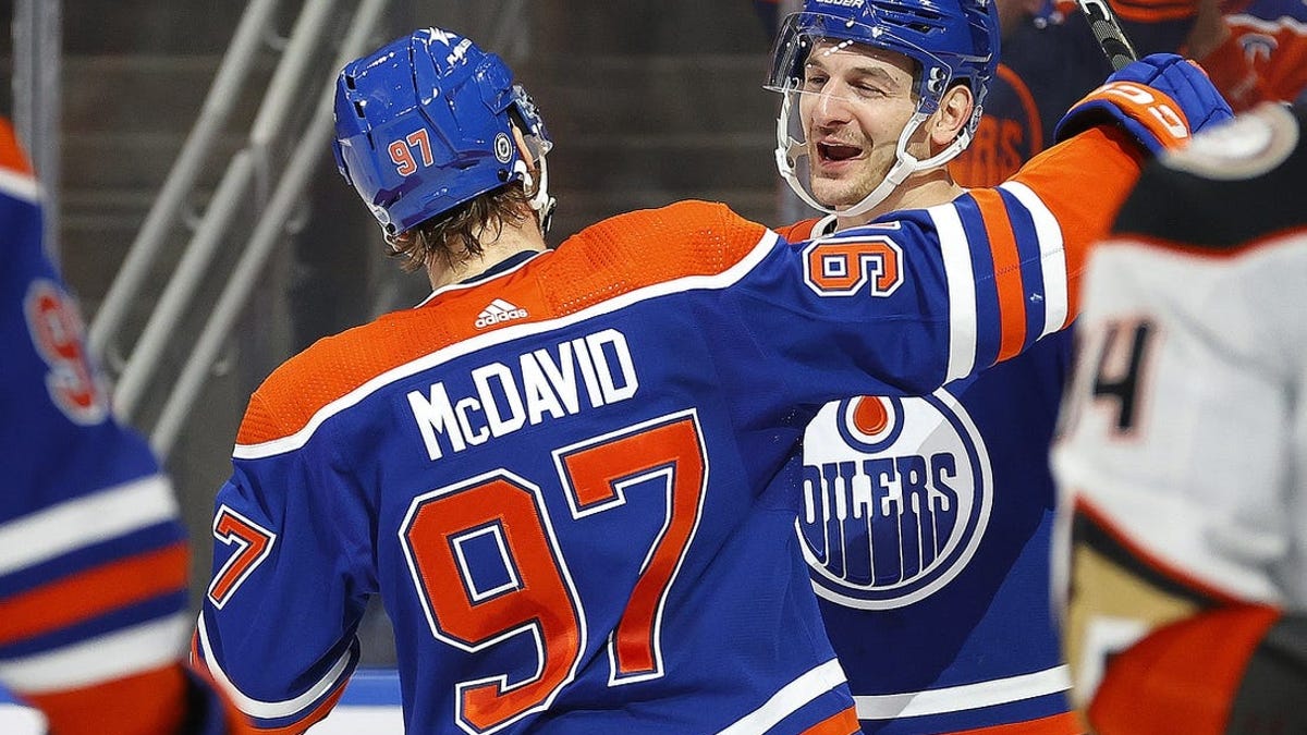 Connor McDavid (5 Points), Oilers Demolish Ducks 8-2