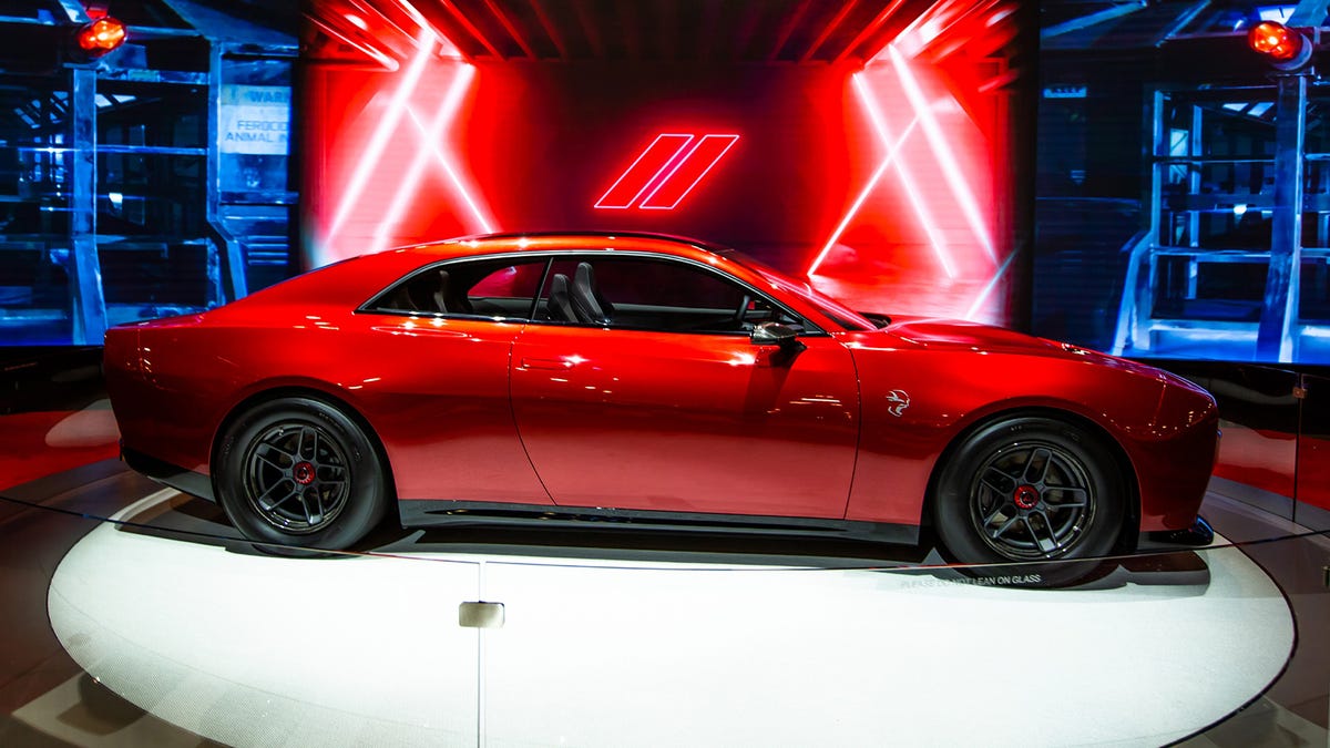 Dodge Could Still Stuff Hurricane I6 In New Charger, CEO Says