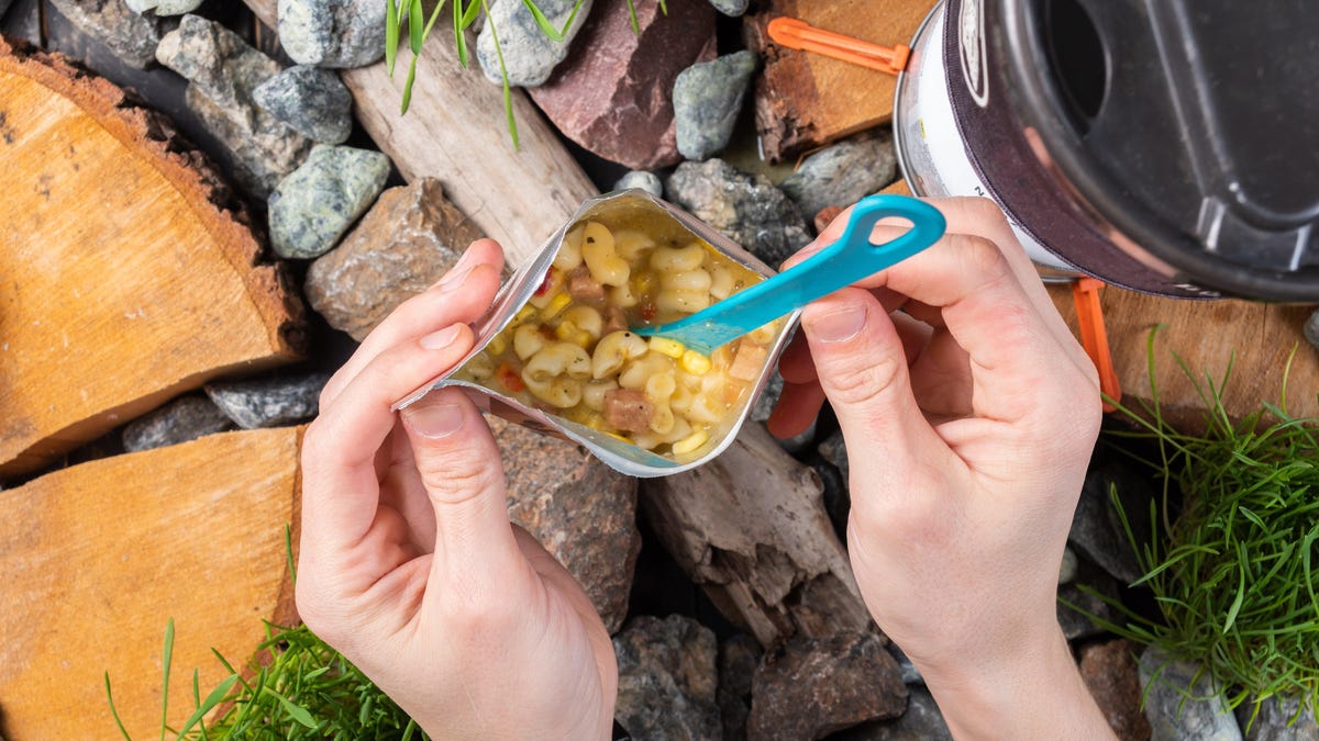 How to Safely Dehydrate Canned Tuna for Backpacking Meals