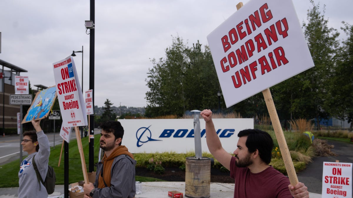 Boeing machinists’ union IAM rejects “best and final” offer as “disrespectful”