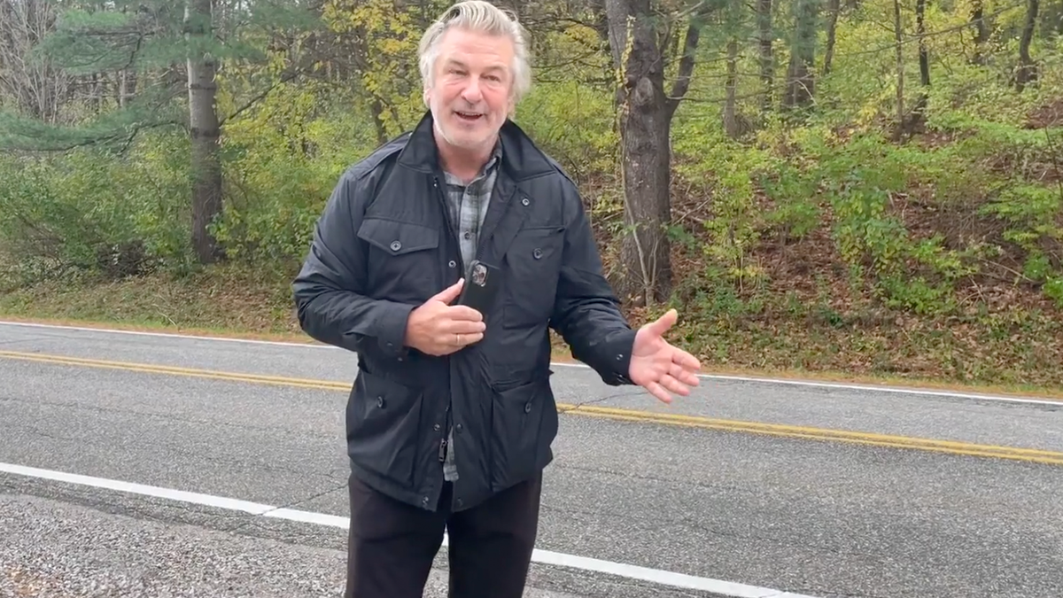 Alec Baldwin points fingers in new Rust shooting interview