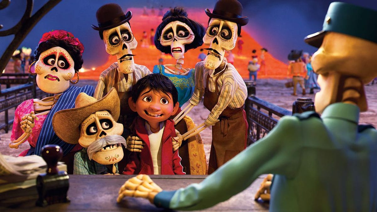 Movie-goers praise accuracy of family dynamics in Disney-Pixar film 'Coco'  - ABC7 San Francisco