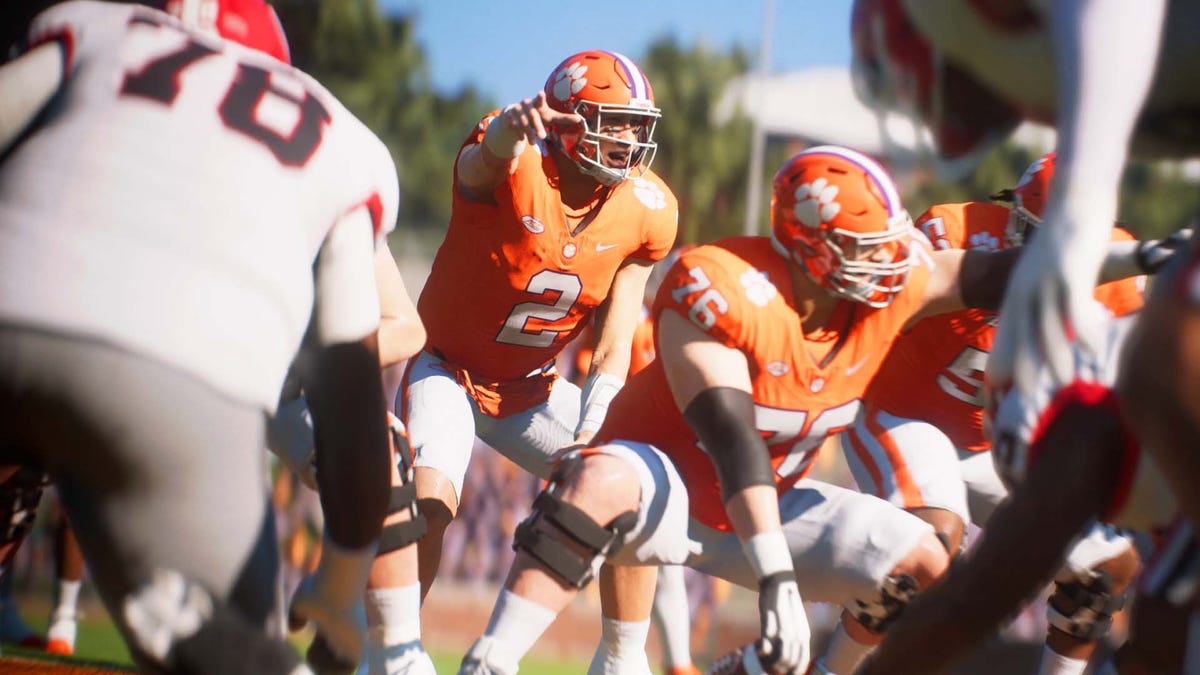 College Football 25's Big Update Adds New Plays, Uniforms, And More