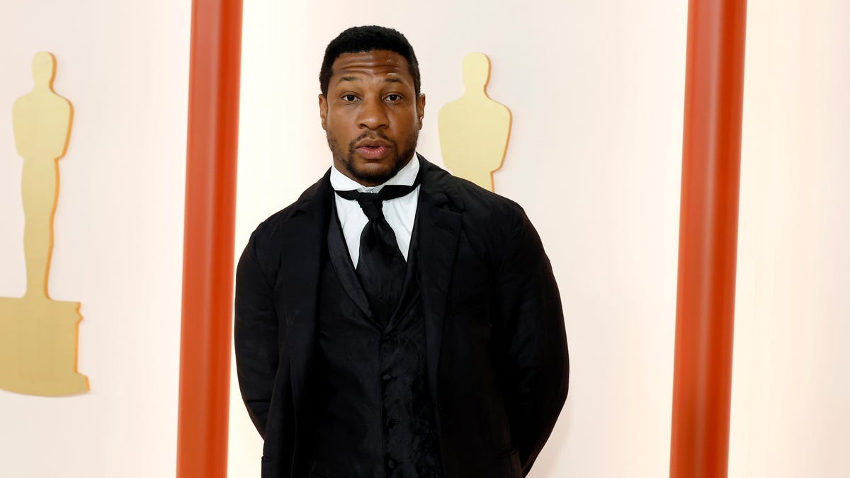 Jonathan Majors More former partners plus Lovecraft Country crew