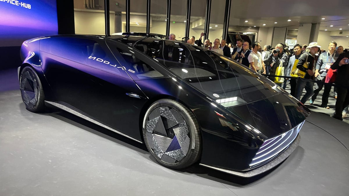 Incredible Automotive Advancements: ChatGPT, VinFast, and Honda Concepts Dominate the Headlines at CES 2022