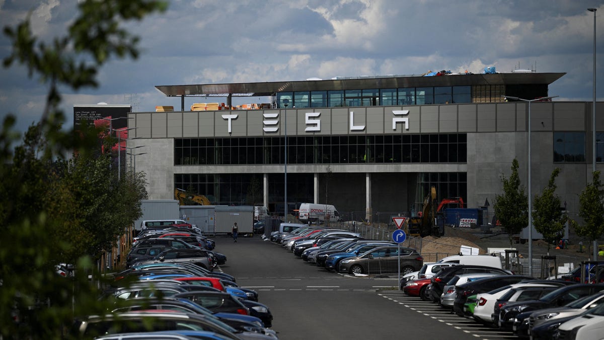 Tesla Gigafactory in Germany shut down after arson by antiElon Musk group