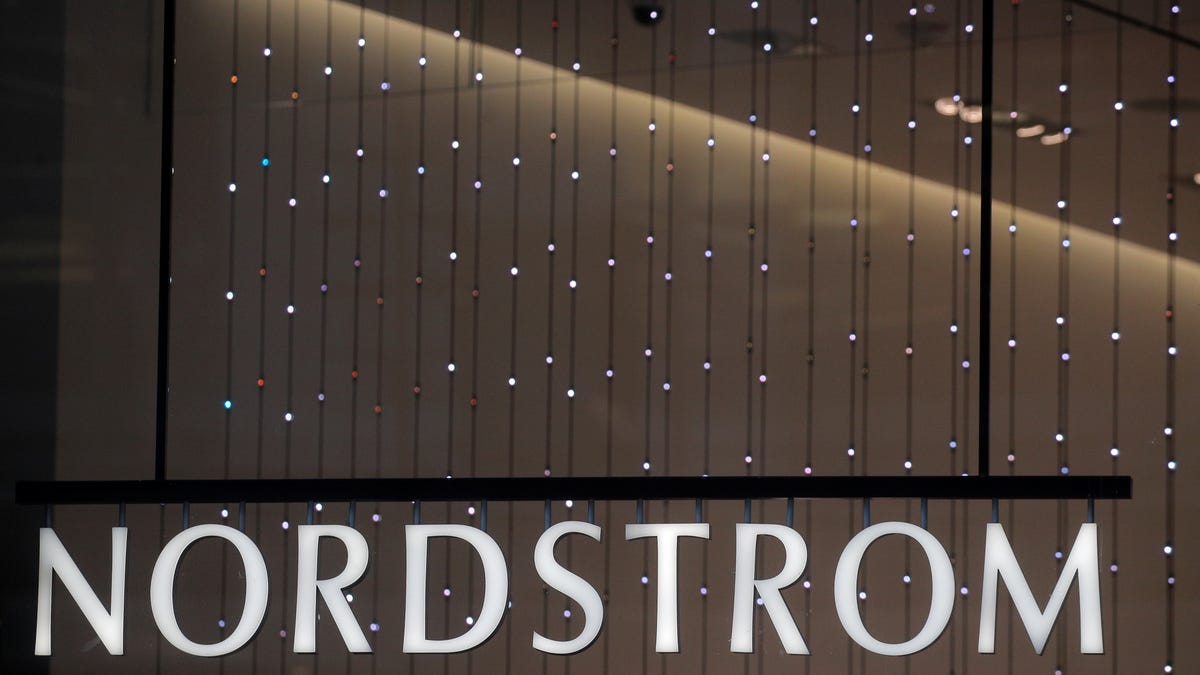 Nordstrom fecha trimestre com resultados acima do esperado - Mercado&Consumo