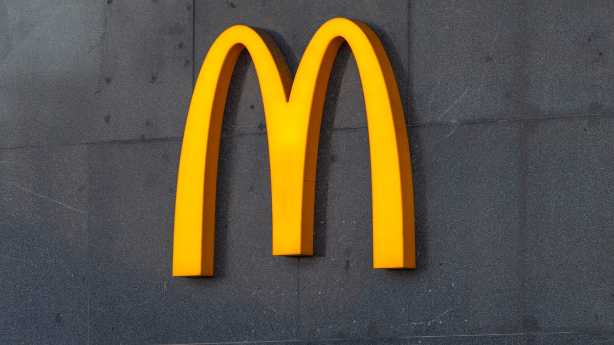 McDonald's earnings take a hit from E. Coli and inflation