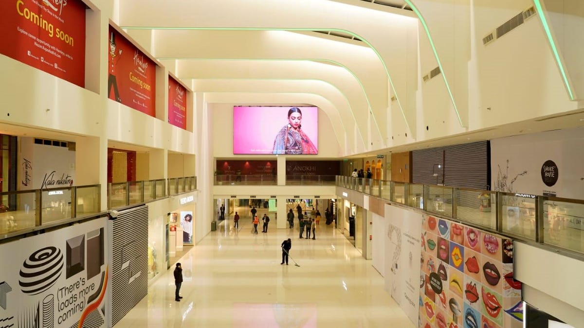 DLF to renovate its south Delhi mall, 70% of brands to be replaced