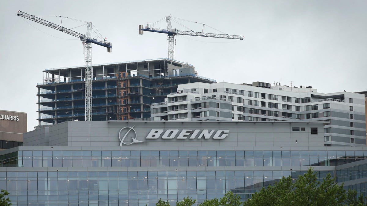 Boeing Q3 earnings call suggests negative cash flow all 2025