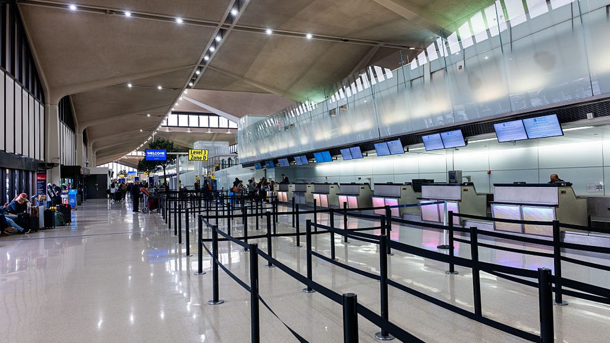Expedia has a warning about America's travel industry