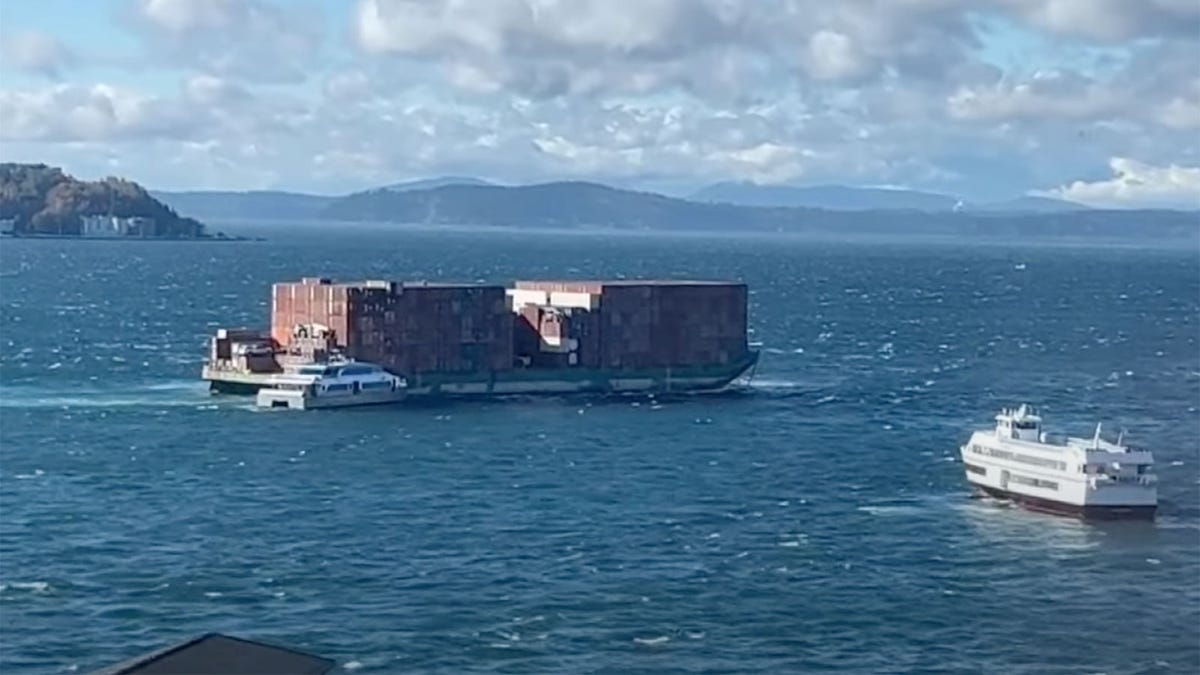 Water Taxi Stops Rogue Container Barge From Hitting Seattle Tourist Pier