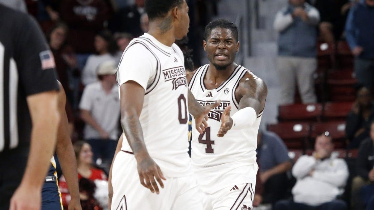 Mississippi State Uses Extended Runs To Turn Back North Texas