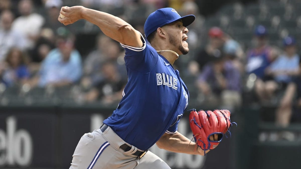 Toronto Blue Jays starting pitcher Jose Berrios (17) delivers a