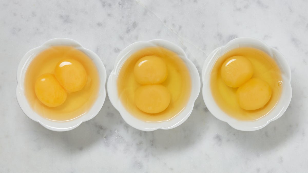 Reddit Is Obsessed With Weird Eggs