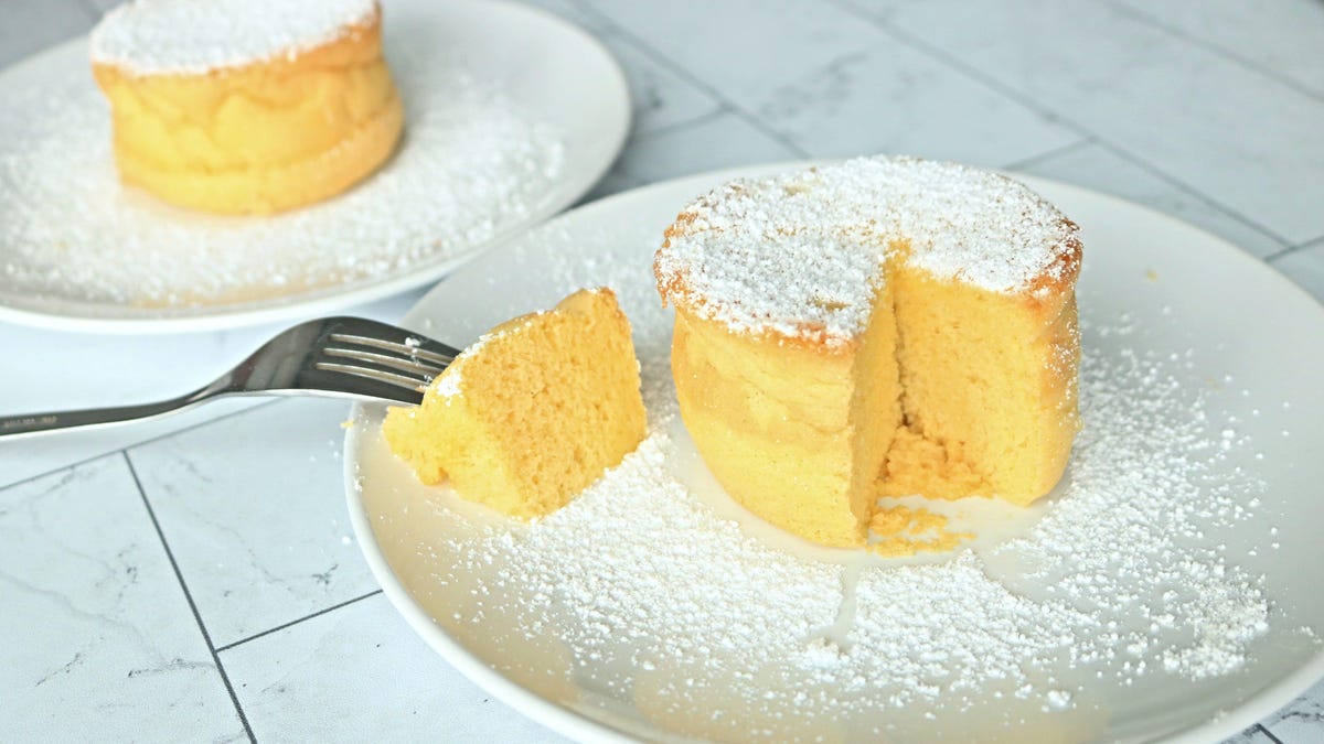 Make a Big Batch of Fluffy Soufflé Pancakes in Your Oven
