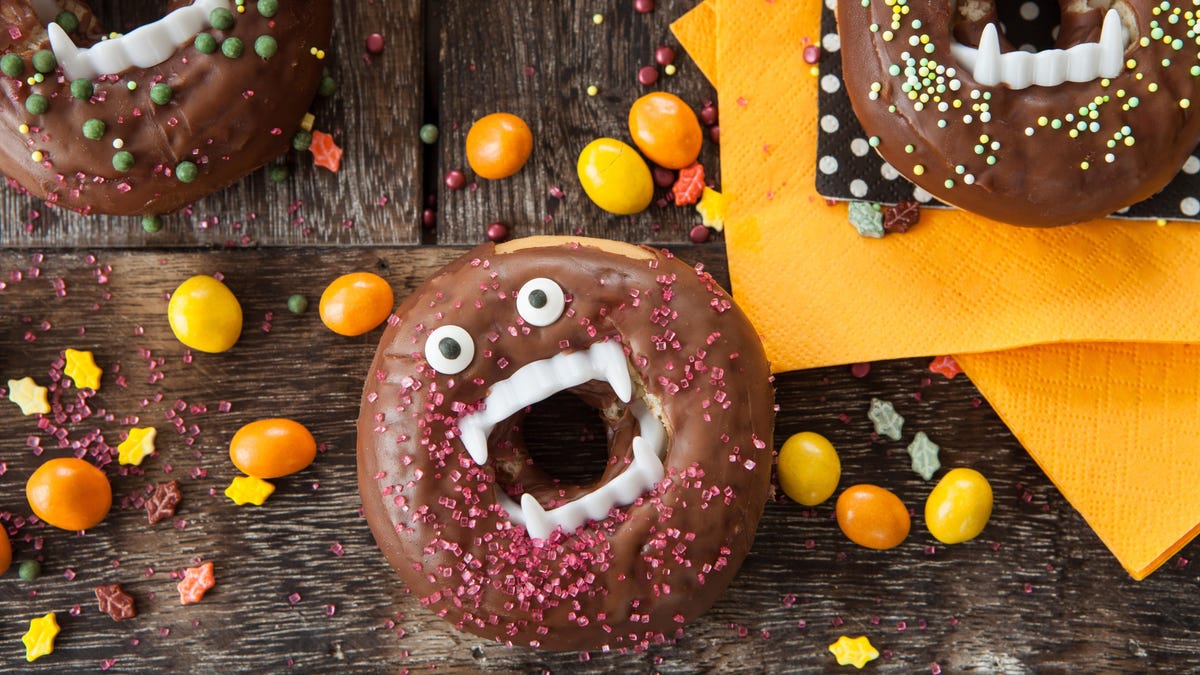 These Are the Best Food Deals and Freebies This Halloween