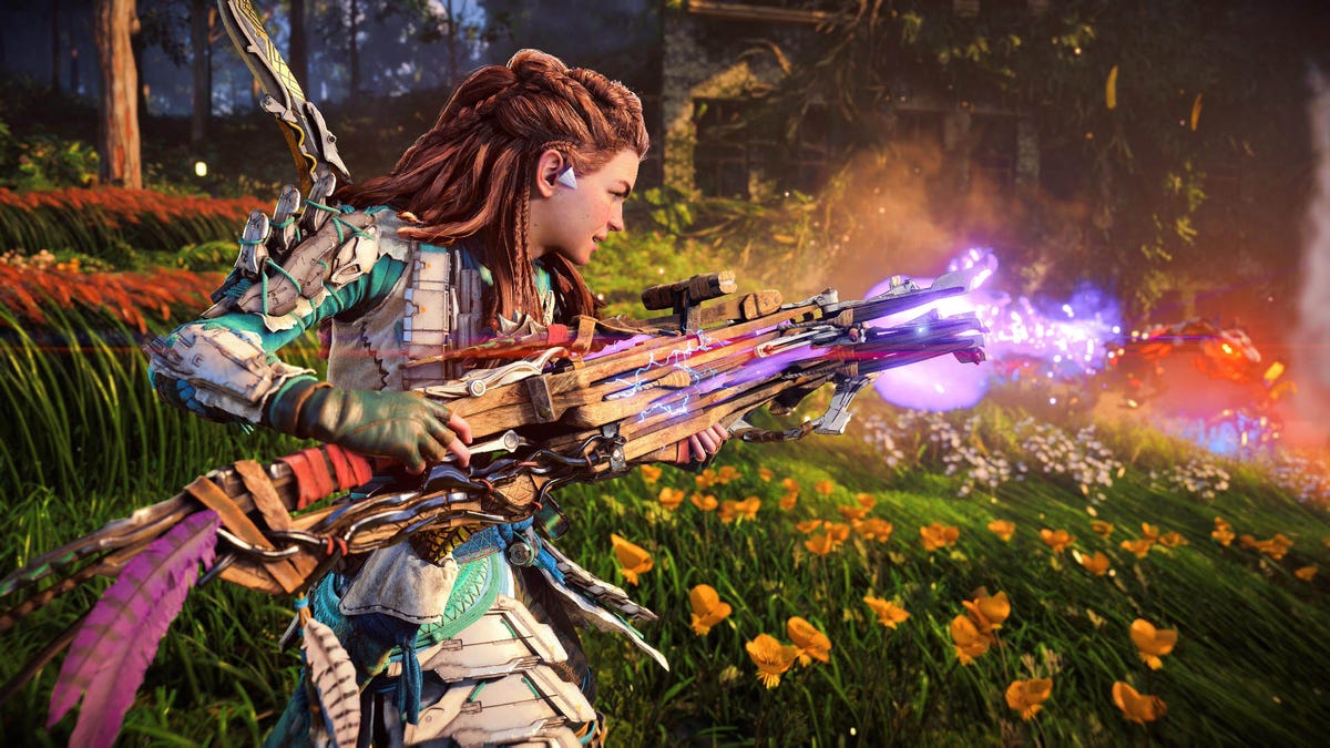 Horizon Zero Dawn: 10 Weapons & Add-Ons That Make The Game Way Too