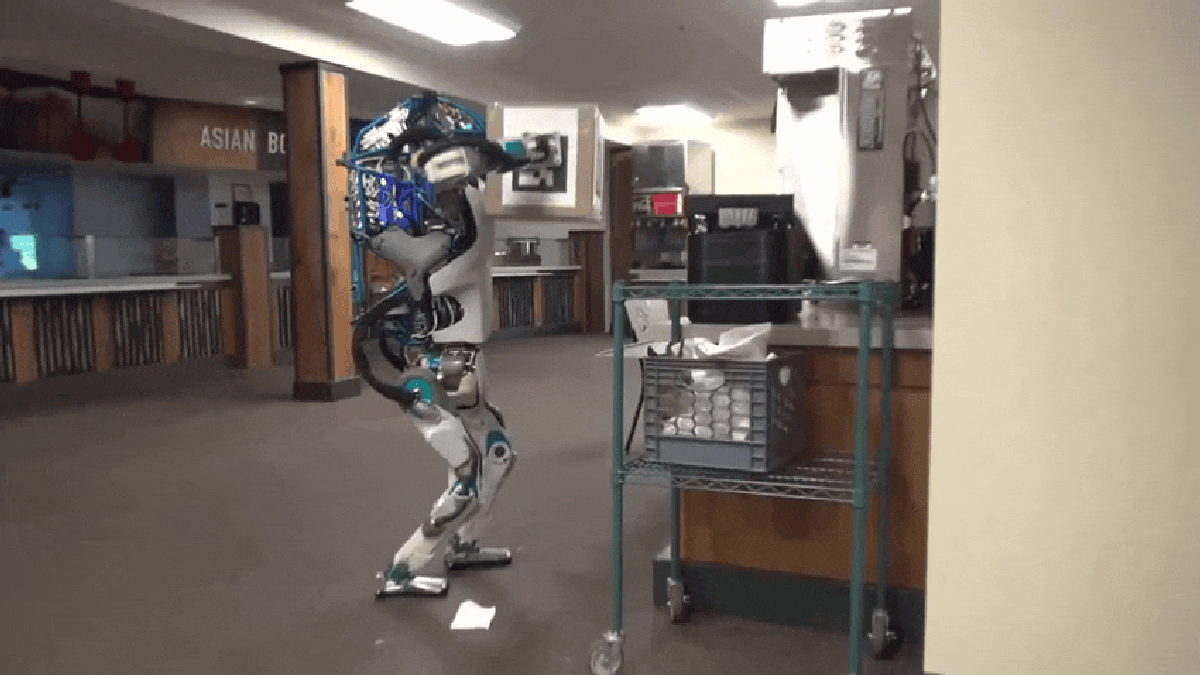 Boston Dynamics retira Atlas con un vídeo de los saltos más geniales y las caídas más espectaculares del robot