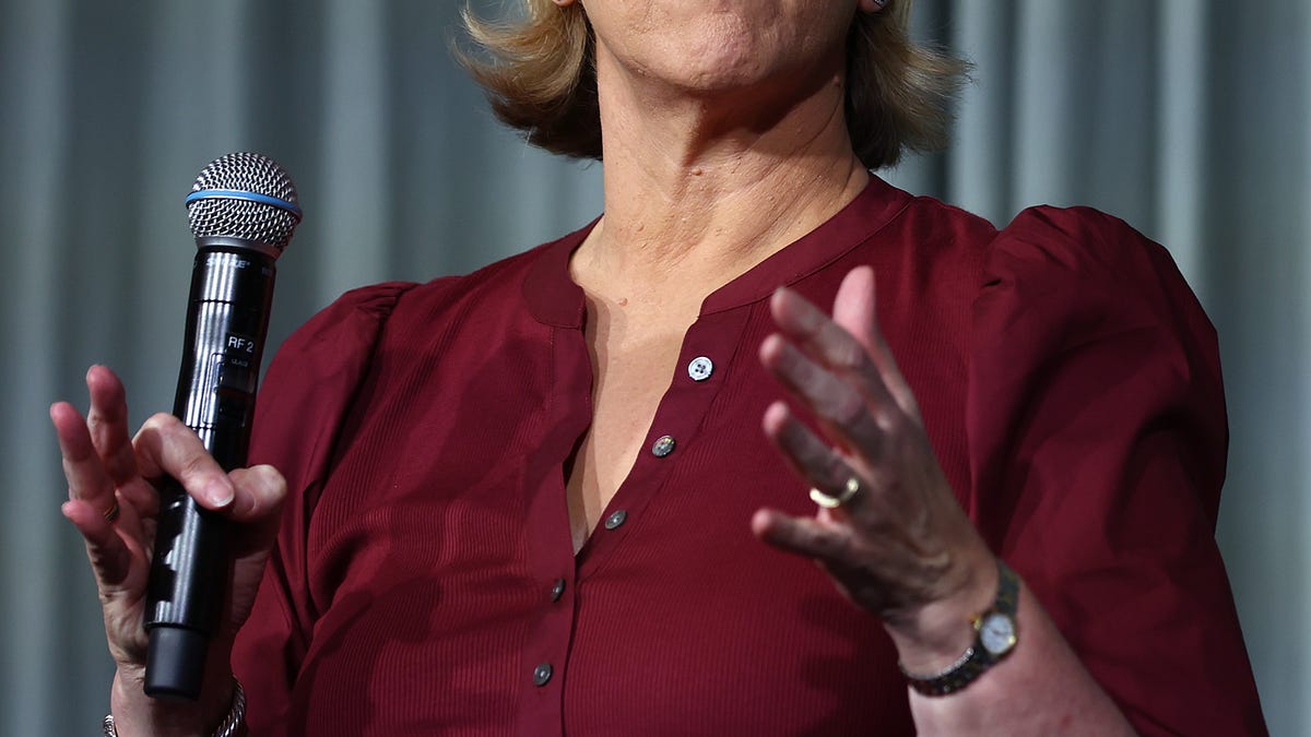 Tesla’s board chair has now quietly cashed out over $500 million