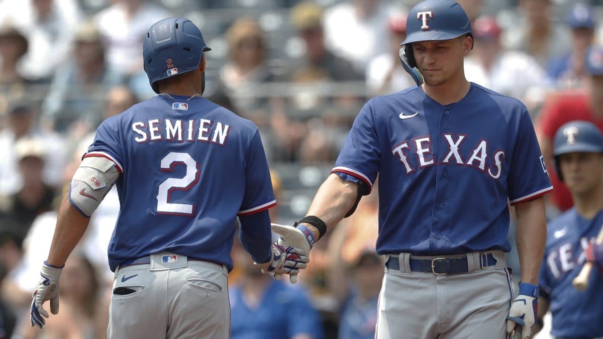 Corey Seager hits grand slam in 8-run 4th, Rangers beat Orioles, 12-2