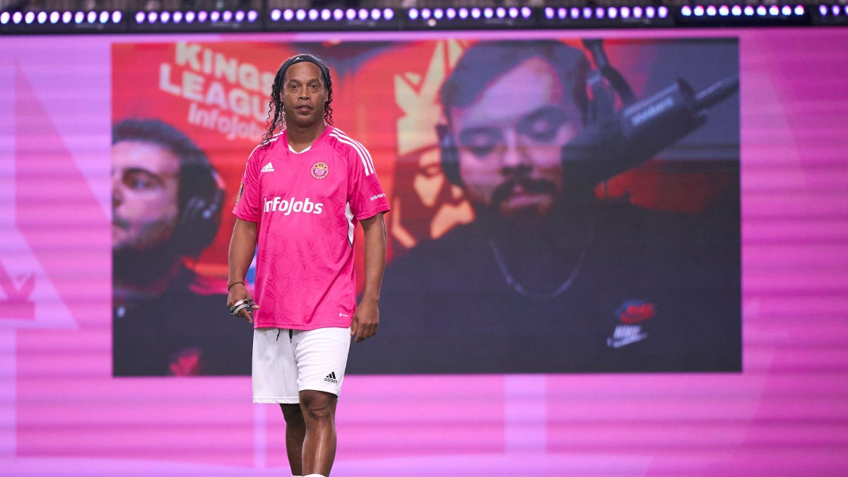Ronaldinho joins Ibai's Kings League team on Twitch & the internet is  stunned - Dexerto