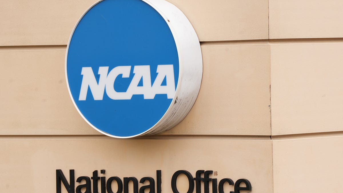 La NCAA jura lealtad a los colectivos de NIL y pausa investigaciones