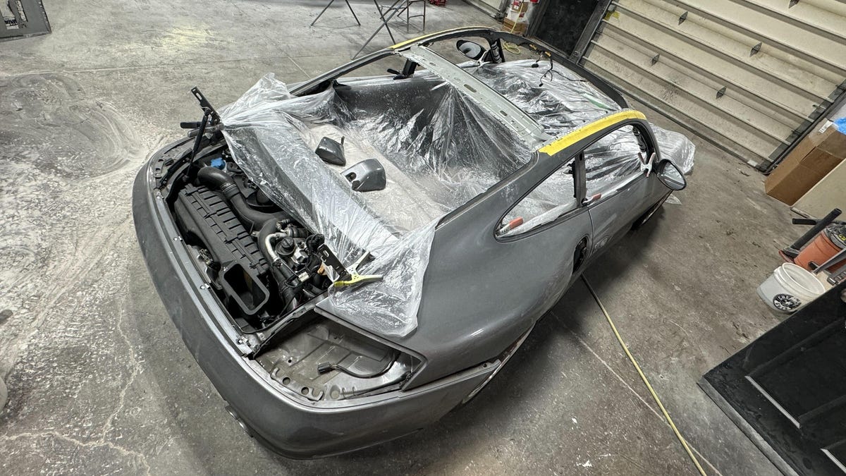 Daring Decision: Porsche 996 Turbo’s Roof Sawed Off, Driver Admits Feeling Queasy