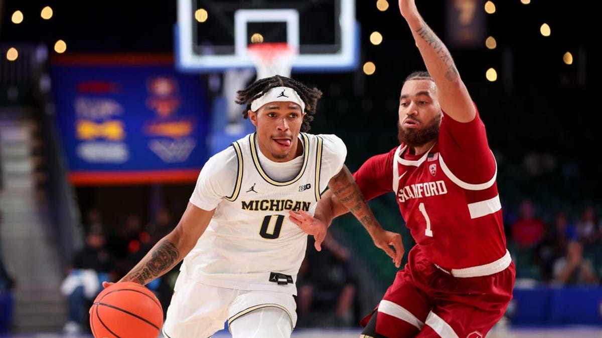 Michigan outlasts Stanford in back-and-forth Bahamas matchup