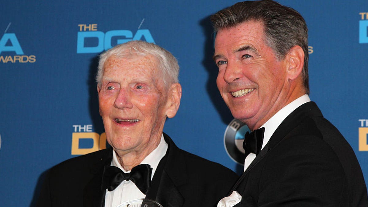 توفي روبرت بتلر، مخرج تلفزيون باتمان وستار تريك، عن عمر يناهز 95 عاماً