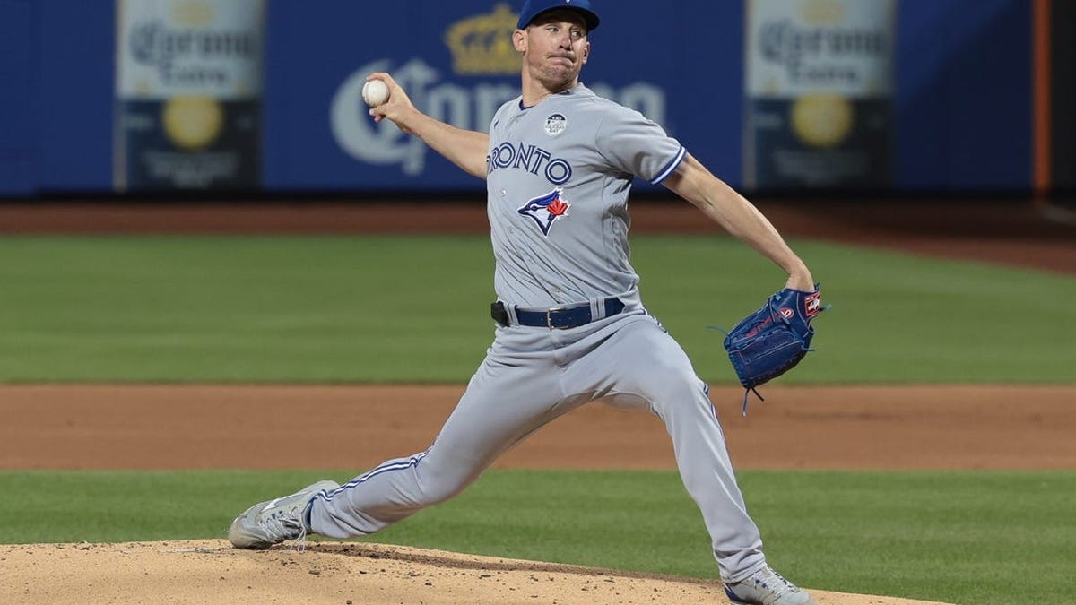 Chris Bassitt, Blue Jays earn soggy shutout of Mets