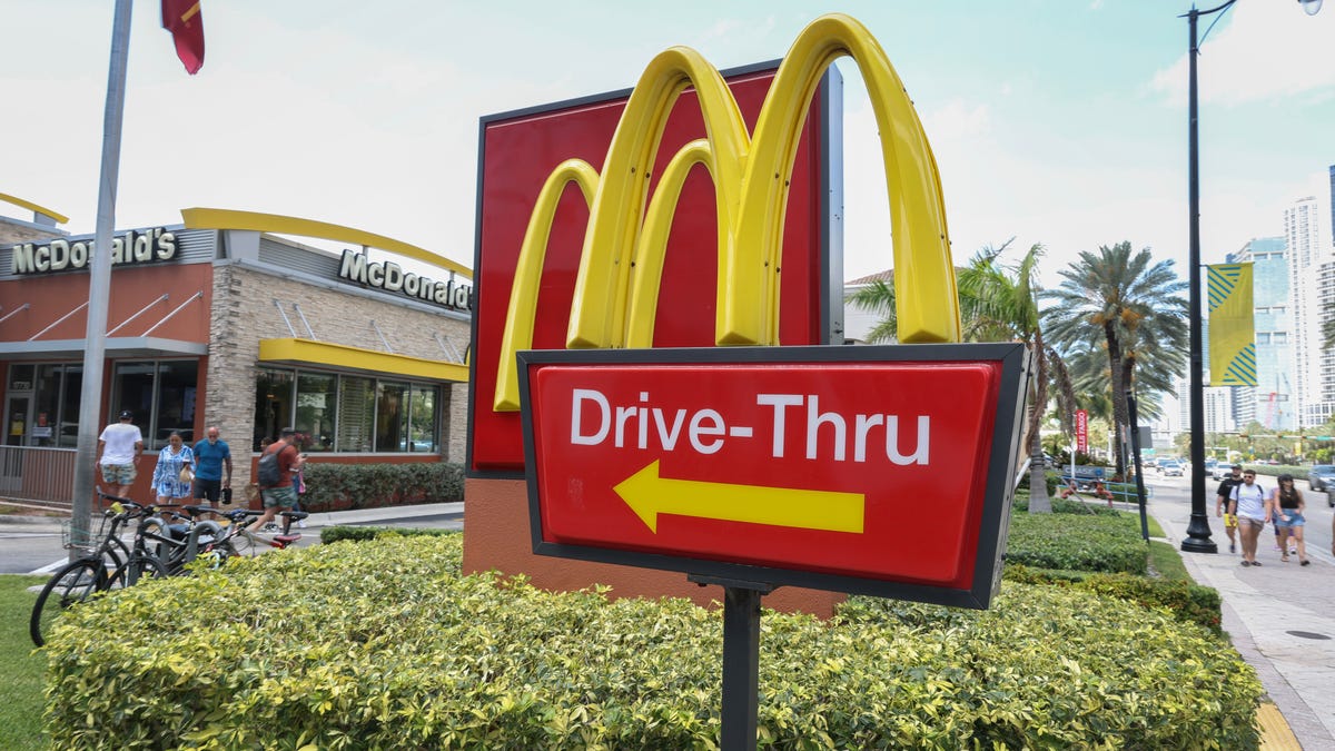 6 fast food chains rolling out frozen drinks for summer