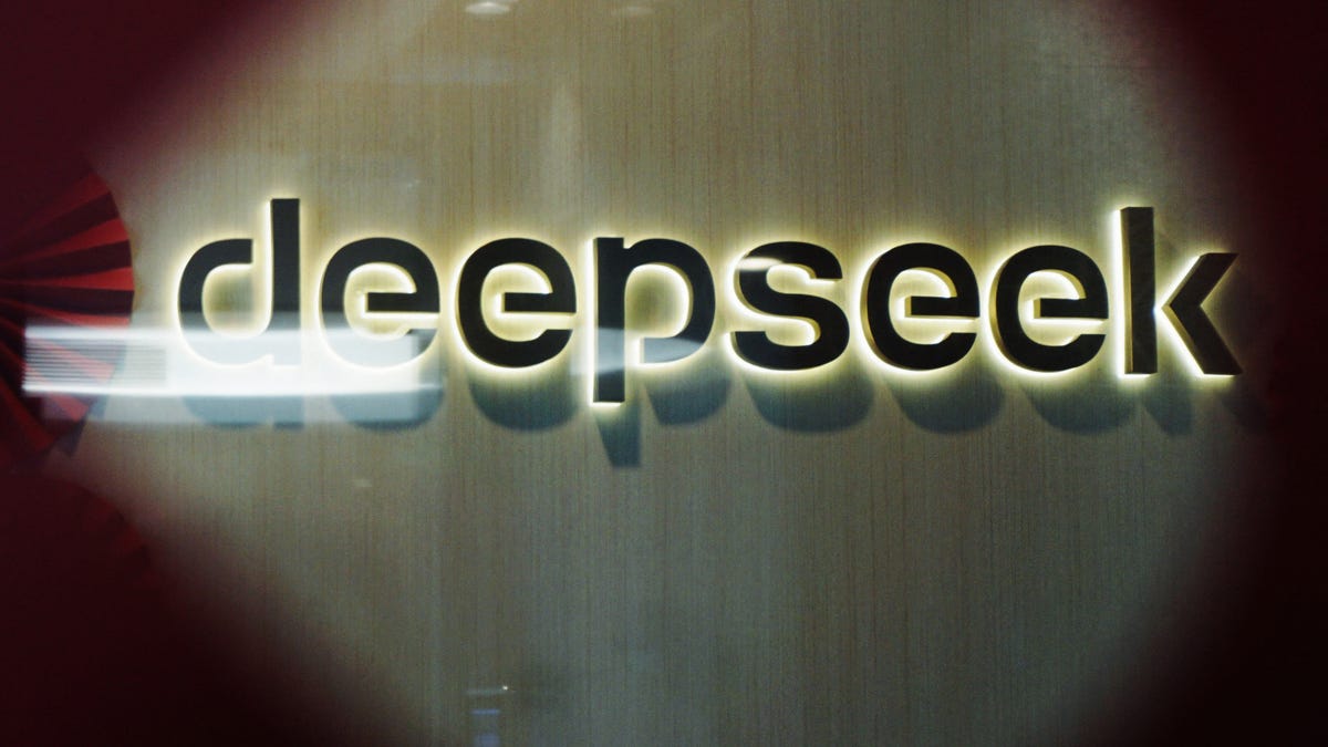 Lawmakers want to ban DeepSeek from government devices: 'This should be a no-brainer'